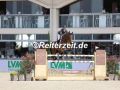 EF3A5751-Eiken-Sato-u.-Chadellano-JRA-Horses-and-Dreams-2023