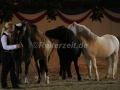 IMG_1064 Kerstin Brein u. ihre 5 kleinen Ponys - Freiheitsdressur (Holsteiner Gala Abend 2014)