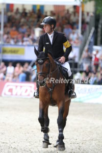 IMG_1160 Marcus Ehning u. Comme il faut (Paderborn 2016)