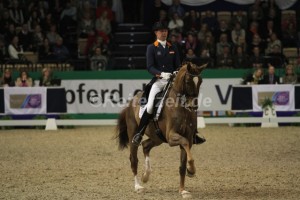 IMG_1794 Hans Peter Minderhoud u. Glock´s Flirt (Neumuenster 2015)