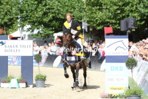 IMG_1865 Marcus Ehning u. Comme il faut (Paderborn 2016
