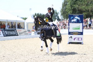 IMG_3991 Dorothee Schneider u. Sezuan 3 (Verden 2015)
