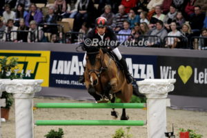 IMG_6024 Maximilian Schmid u. Chacon 2 (Neumuenster 2017)