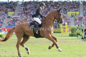 IMG_7319 Katharina Offel u. Zipper (EM Aachen 2015)