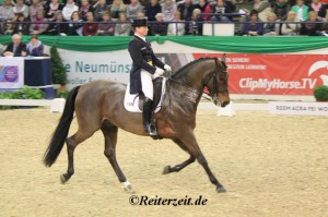 Isabell Werth m. Don Johnson FRH (in Neumünster 2014